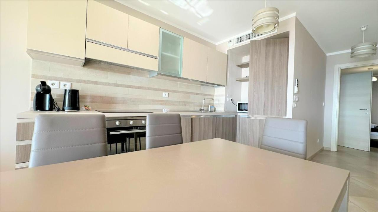 Le Midi 8 By Estates Cannes Exteriör bild